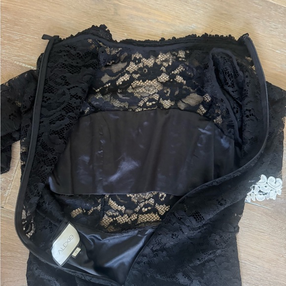 Alexis Black and White Sheath Dress with Bishop Sleeves - Picture 12 of 12